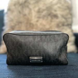 Michael Kors make up bag